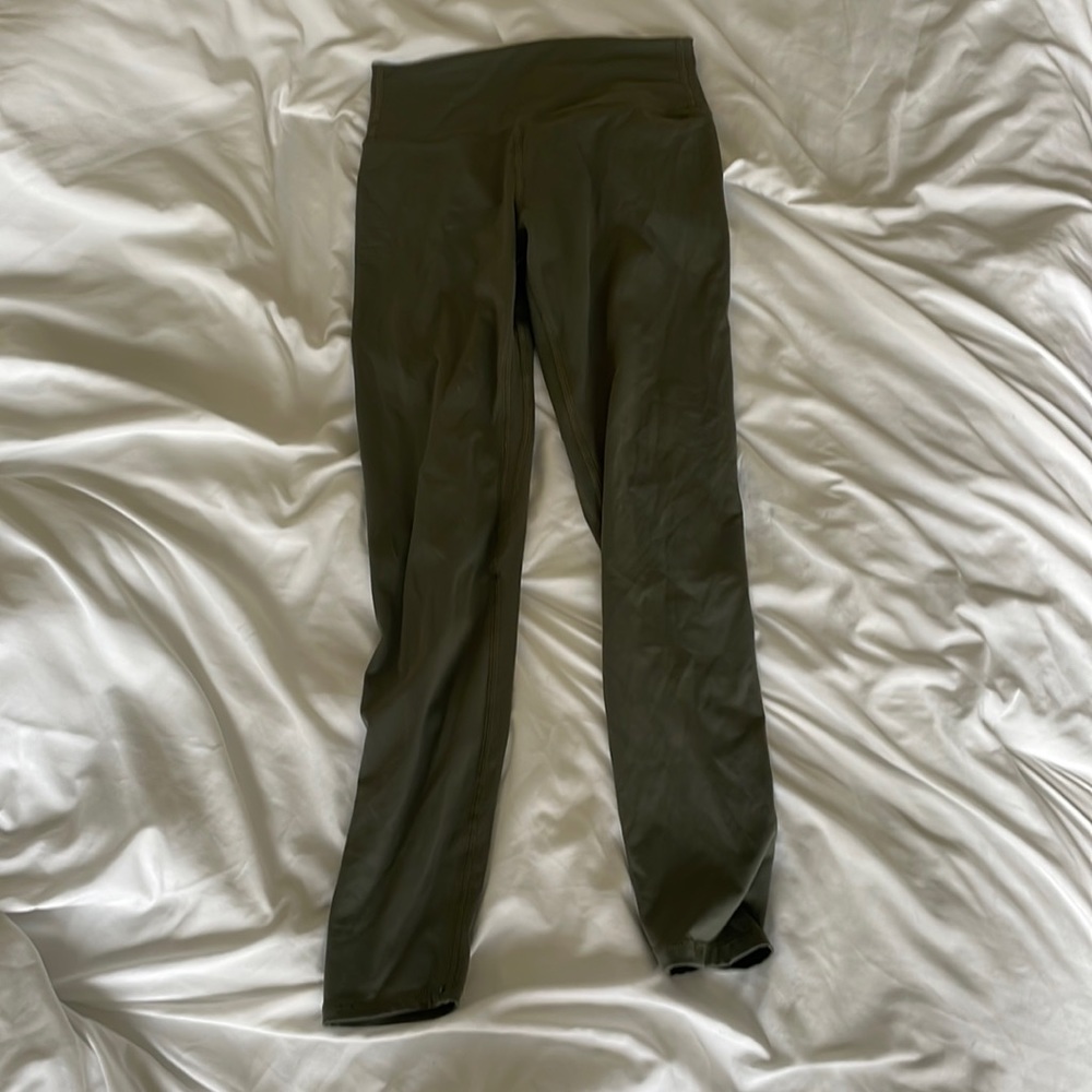 Green athletic leggings